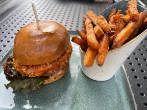 twenty8 burger