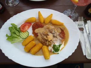 Cafe - Pizzeria - Restaurant - Am Zenngrund