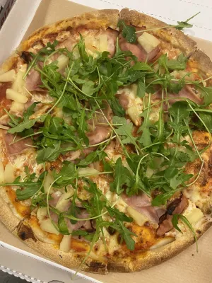 Disco - Bistro - Pizzeria White Horse