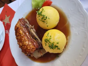 Landgasthaus der Alten Deutschen - Magda Hofmann