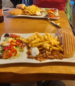 Mega - Pizza & Kebab