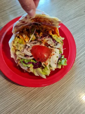 Tropea Eiscafe Döner Pizza