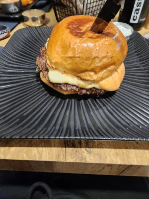 Main Burger & Steakhouse