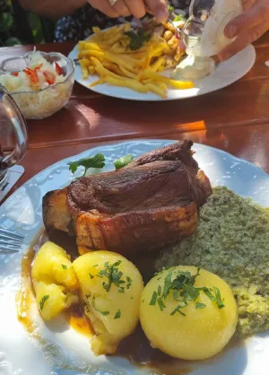 Gasthaus „Zum Hühnernest“