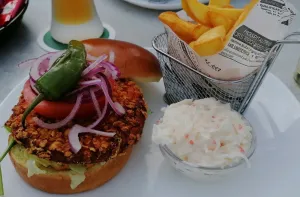Lotti’s Bar und Grill