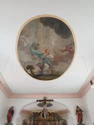 Gaststätte Grüner Baum neben Kapelle