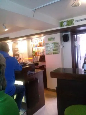 Ambiente Café, Bistro