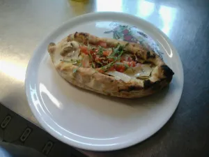 Gino's Pizza & mehr