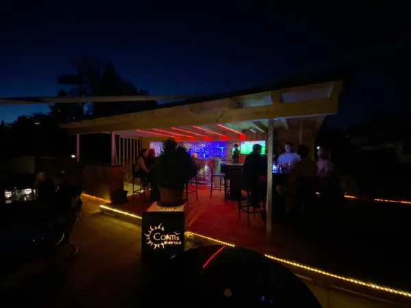 Bild von Contis Beach Club