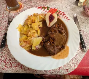Scharf Eck