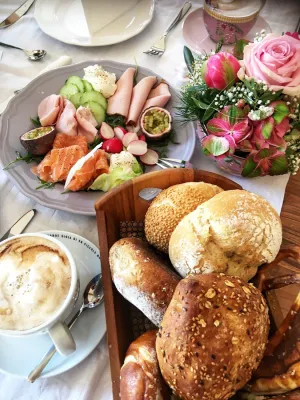 Cafe Gugelhupf