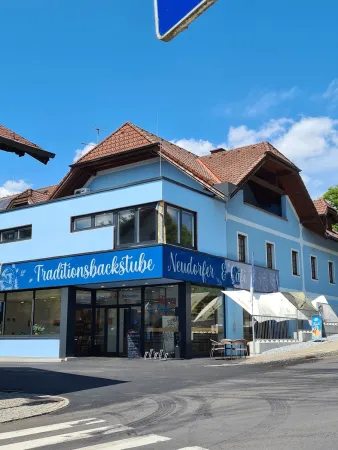 Bild von Bäckerei Neudorfer - Zell am Pettenfirst