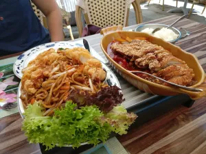 VALEN-THAI