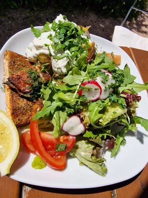 Gasthaus Breitbrunnen - Eeva Karjalainen