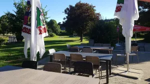 Kiosk im Freibad - La Piscina