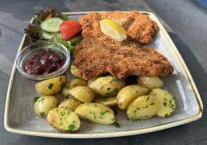 Steg 11 - Das Restaurant am Bodensee