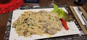 Lobue Feinkost & Vinothek