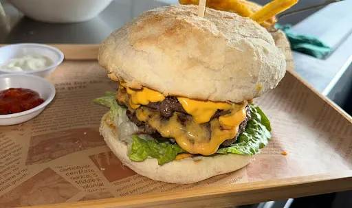 Bild von Savi's Burgeria