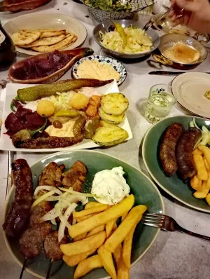 Taverna To Beles