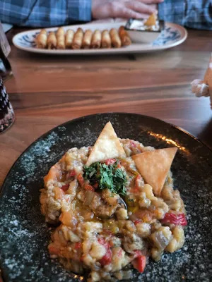 NOAH Restaurant & Lounge