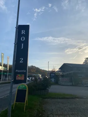 Roj 2 Pizzeria & Sushi