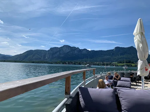 Bild von apollo LANDEPLATZ - Der Kiosk am Mondsee
