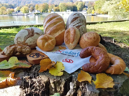 Bild von Bäckerei Neudorfer - Zell am Pettenfirst