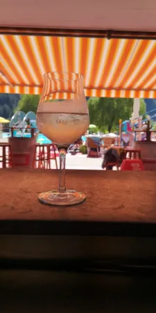 Bild von Tanias Poolbar