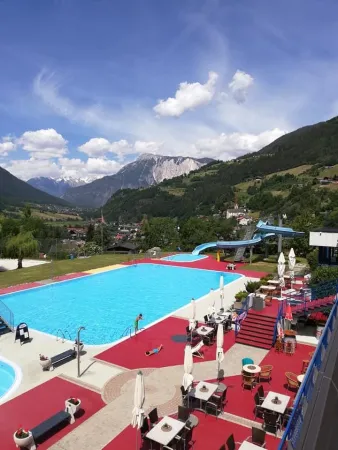 Bild von Tanias Poolbar