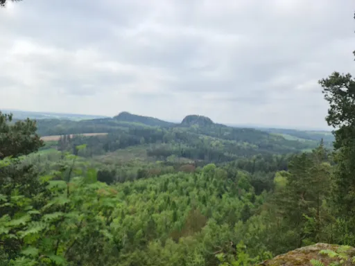 Bild von Gaststätte auf dem Fels Rauenstein