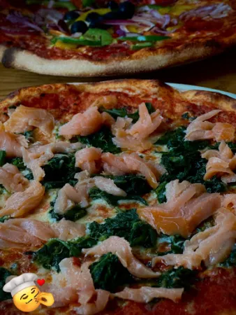 Bild von Pizzeria Rosario - mit Holzofen "Seit 1996"