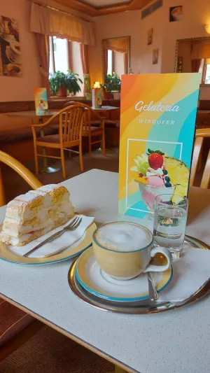 Cafe Konditorei Winhofer