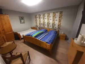 “Im Kleinen Eck “ Bei Käddy