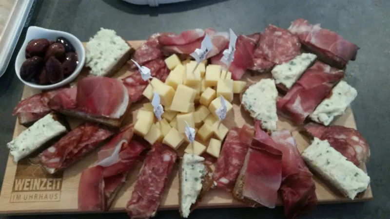 Bild von Weinzeit im Uhrhaus