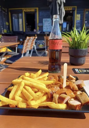 Bild von Jill‘s Wurstbruzzlerei & Bikertreff