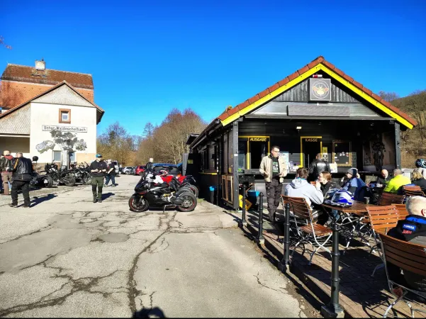 Bild von Jill‘s Wurstbruzzlerei & Bikertreff
