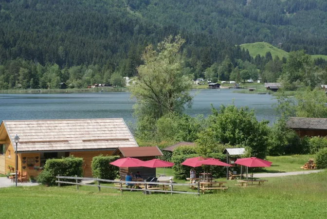 Kolbitsch Seecafe... Frische Räucherforellen. Mit dem Rad, zu Fuß oder Boot erreichbar.
