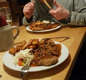Wirtshaus zum Rosengarten
