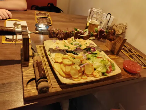 Bild von Kaukasischer Hof