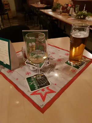 Cafe Pub Petite