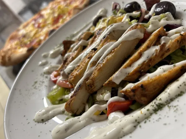 Bild von Nous Cafe &amp; Restaurant