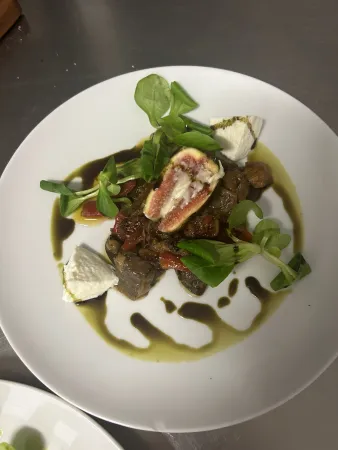 Bild von Nous Cafe &amp; Restaurant