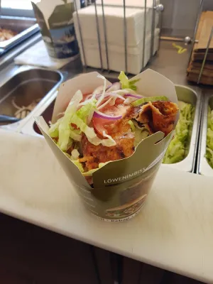 LÖWENIMBISS Melk