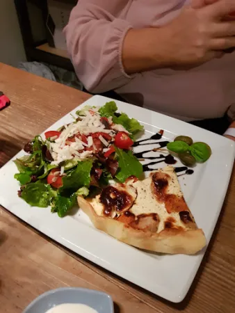 Bild von Vinothek & Feinkost Alte Stallungen