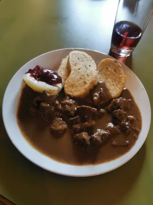 Barbara Heuriger Restaurant Ploch Khan OG