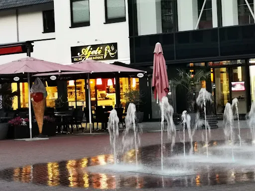 Bild von Ajeti Eiscafé am Rathaus