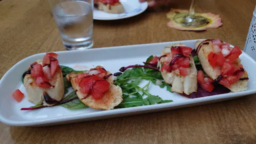 Bild von Restaurant Destille Bernie‘s Keller