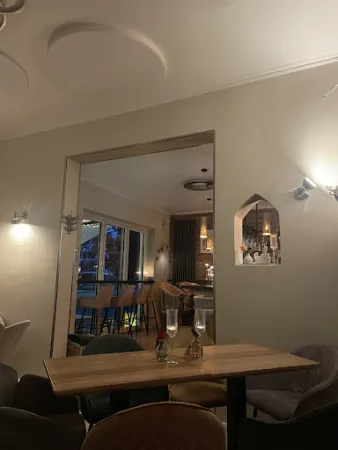 Bild von Alberts am Platz - Eine edle Hafenpinte mit einzigartigem, historischen Ambiente in Bremerhaven