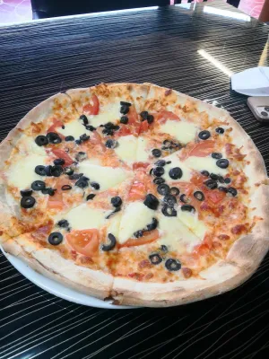Pizzeria Bella