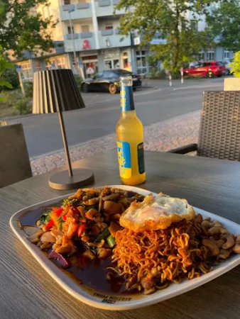Bild von Station Point Thai Food
